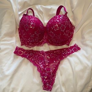 Victoria’s Secret Demi Bra 36 DDD and panties (Large)